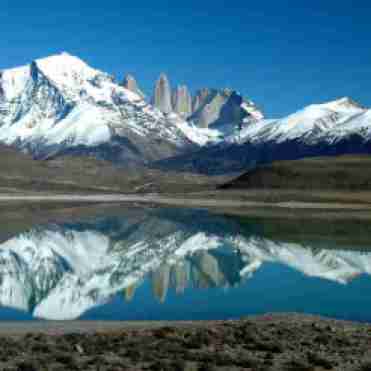andes-mountains-lake-reflection-landscape-argentina_800